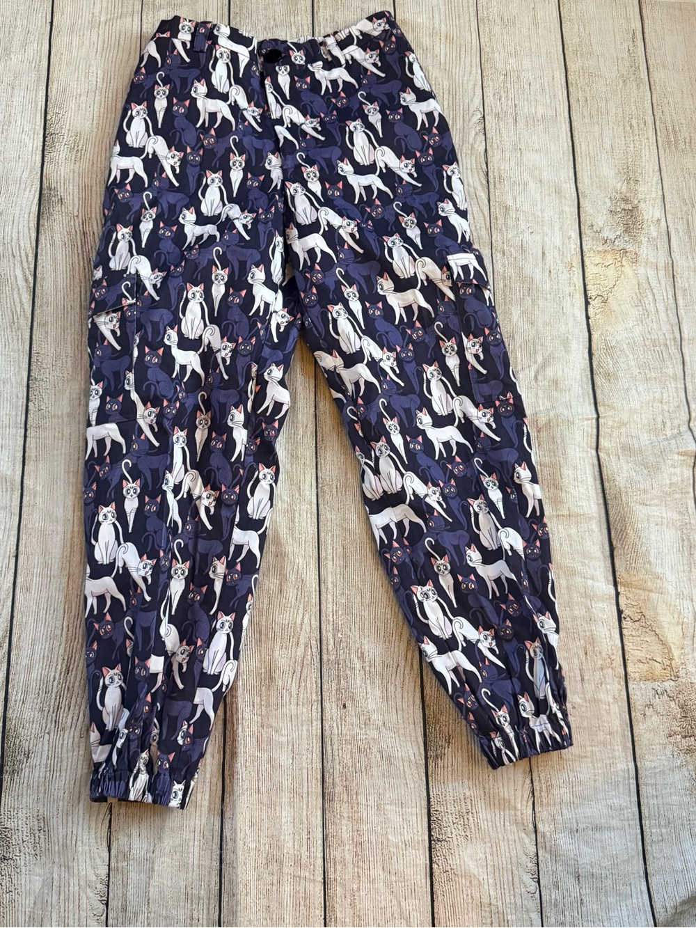 BlackMilk Sailor Moon Luna Artemis Collage Cargo Pants AU Sz 16 READ